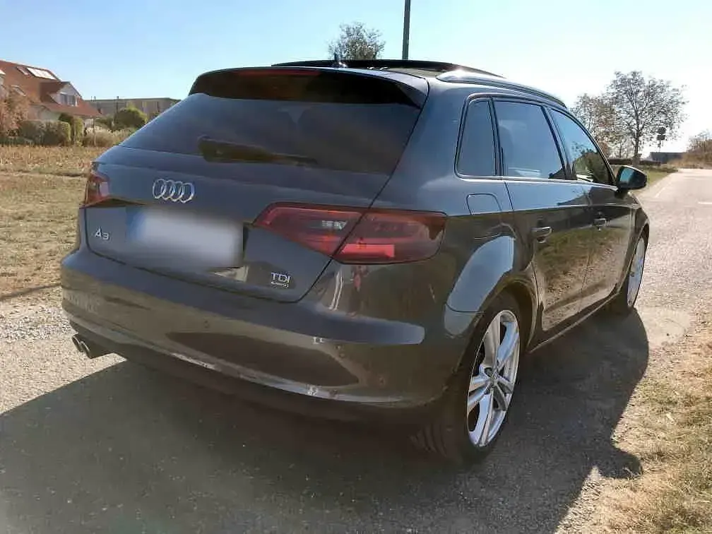 Gebraucht Audi A3 S-Line 184 PS (135 kW) 2015 Grau Kombi