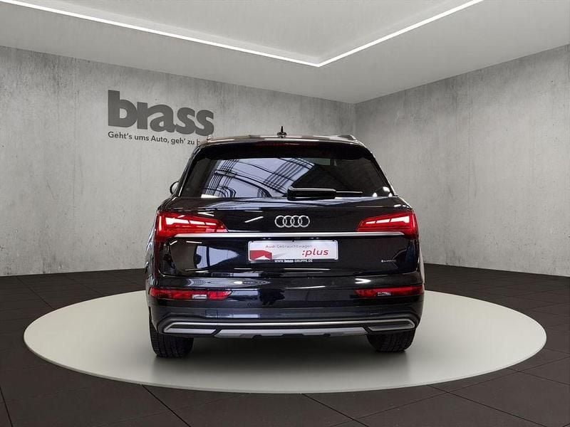 Gebraucht Audi Q5 Ambiente 299 PS (219 kW) 2022 Mythosschwarz metallic SUV