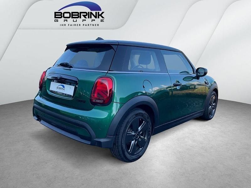 Gebraucht Mini Cooper Classic 136 PS (100 kW) 2023 Grün Kleinwagen