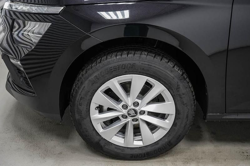 Neu Skoda Kamiq Selection 116 PS (85 kW) 2025 Black magic metallic (1z) SUV