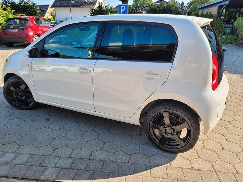 Gebraucht VW up! 68 PS (50 kW) 2016 Weiß Kleinwagen