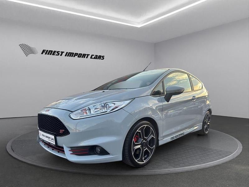 Gebraucht Ford Fiesta ST200 200 PS (147 kW) 2016 Grau Limousine