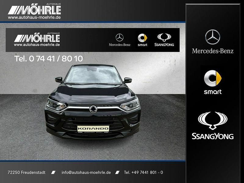 Space black Neu 2025 Ssangyong Korando SUV | 25.840 € - Bild 1/4