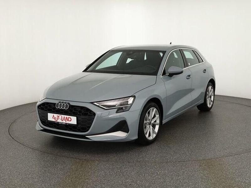 Neu Audi A3 Comfort 150 PS (110 kW) 2025 Grau Limousine