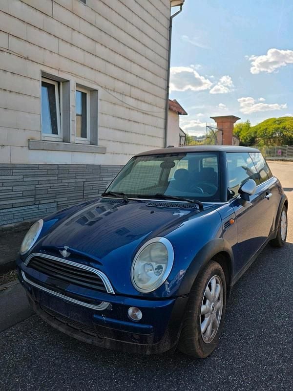 Blau Gebraucht 2006 Mini ONE Kleinwagen | 590 € (Superpreis) - Bild 1/4