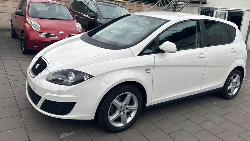 Gebraucht Seat Altea 125 PS (91 kW) 2010 Weiß Van / Kleinbus