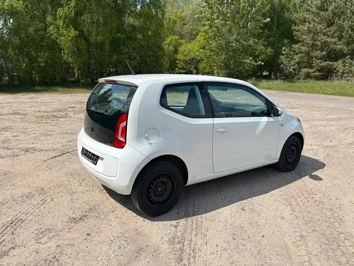 Gebraucht VW up! 60 PS (44 kW) 2015 Weiß Kleinwagen