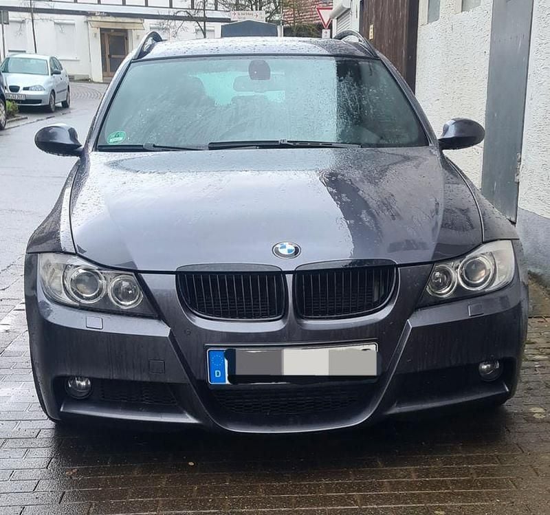 Grau Gebraucht 2007 BMW 320 Performance Kombi | 7.900 € (Teuer) - Bild 1/4