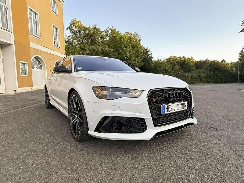 Weiß Gebraucht 2017 Audi RS6 Performance Kombi | 77.495 € - Bild 1/4