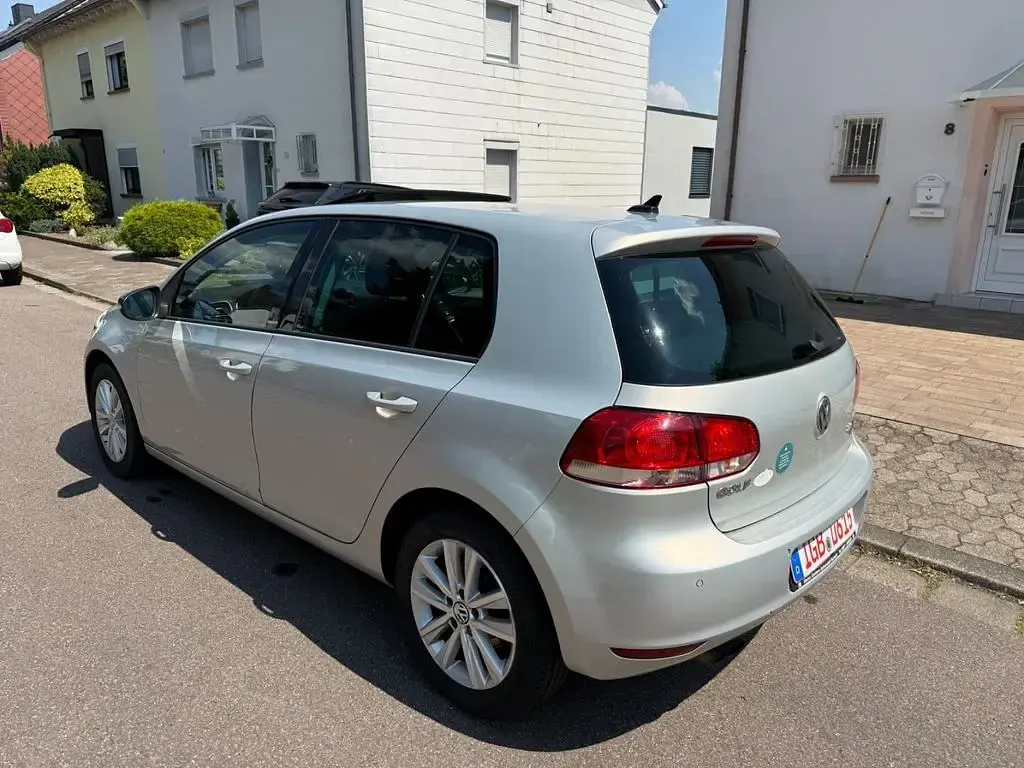Gebraucht VW Golf VI Style 140 PS (102 kW) 2011 Silber Limousine