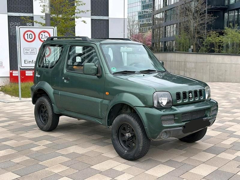 Usado Suzuki Jimny 86 HP (63 kW) 2009 Verde SUV