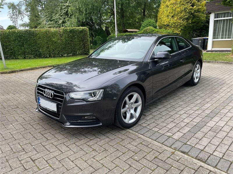 Grau Gebraucht 2013 Audi A5 Coupé | 8.900 € (Superpreis) - Bild 1/4