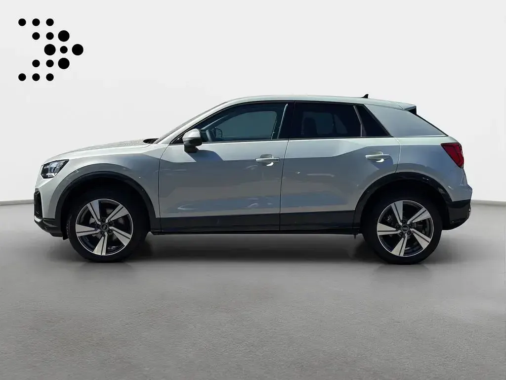 Gebraucht Audi Q2 Advanced Plus 150 PS (110 kW) 2026 Tausilber metallic SUV