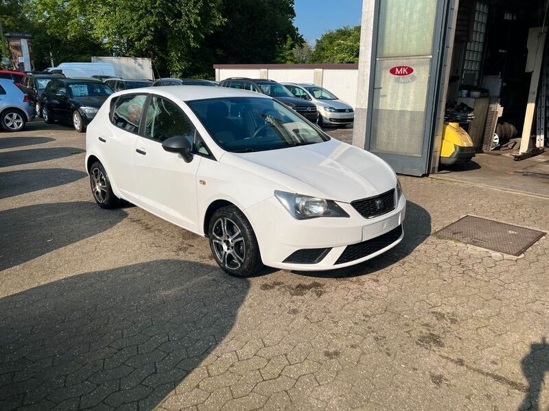 Weiß Gebraucht 2012 Seat Ibiza Reference Kleinwagen | 5.480 € (Etwas zu teuer) - Bild 1/4
