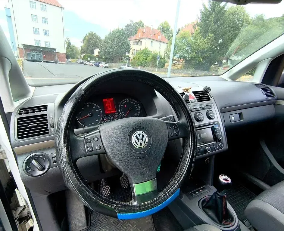 Gebraucht VW Touran Freestyle 140 PS (102 kW) 2010 Van / Kleinbus