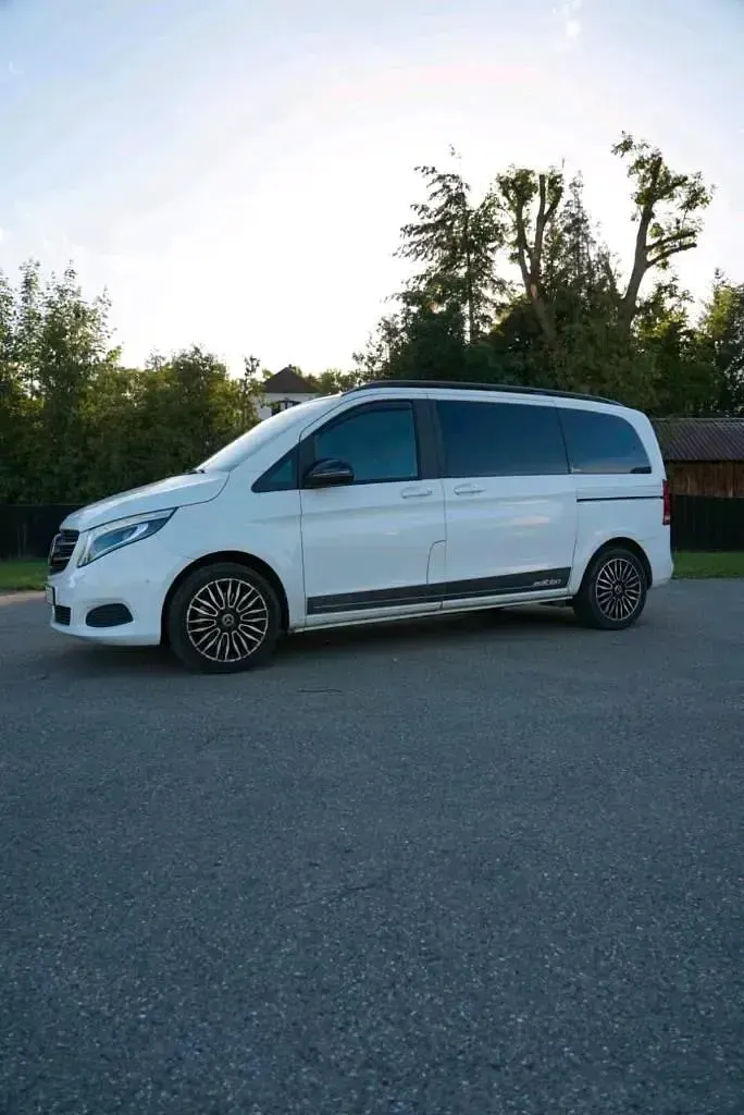 Gebraucht Mercedes V250 Avantgarde 190 PS (139 kW) 2018 Weiß Van / Kleinbus