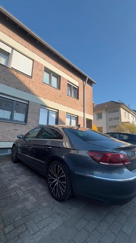 Gebraucht VW CC Sport 170 PS (125 kW) 2012 Grau Limousine