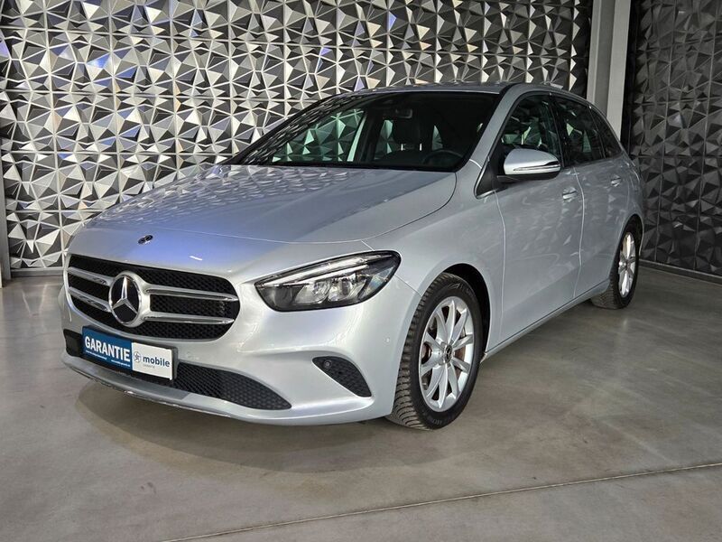 Silber Gebraucht 2019 Mercedes B220 Van / Kleinbus | 19.990 € (Superpreis) - Bild 1/4
