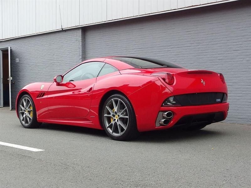Gebraucht Ferrari California 489 PS (359 kW) 2013 Rot Cabrio