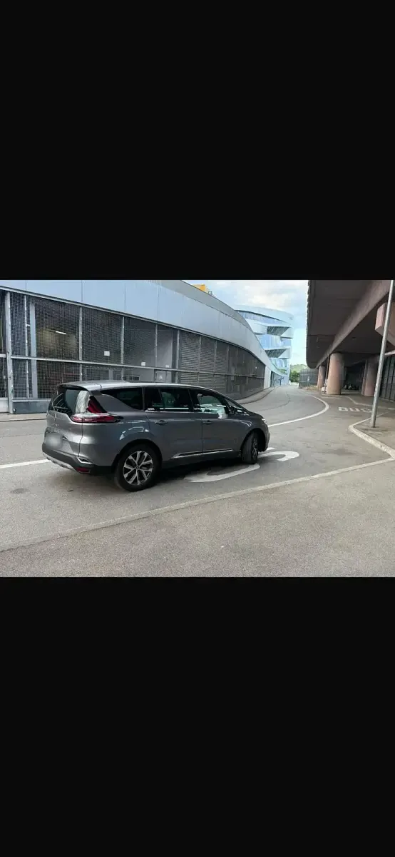 Gebraucht Renault Espace 160 PS (117 kW) 2016 Grau Van / Kleinbus