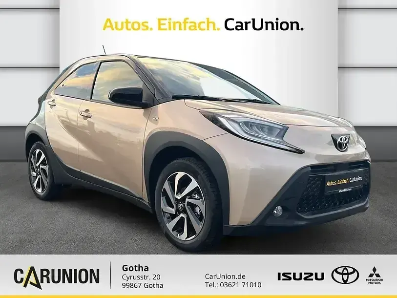 Neu Toyota Aygo X 72 PS (52 kW) 2026 2vj ginger beige SUV
