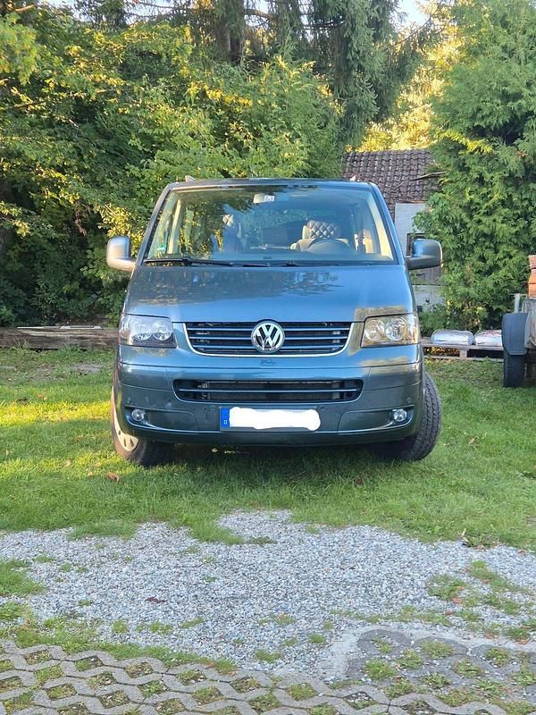 Grün Gebraucht 2008 VW T5 Van | 9.950 € (Fairer Preis) - Bild 1/4