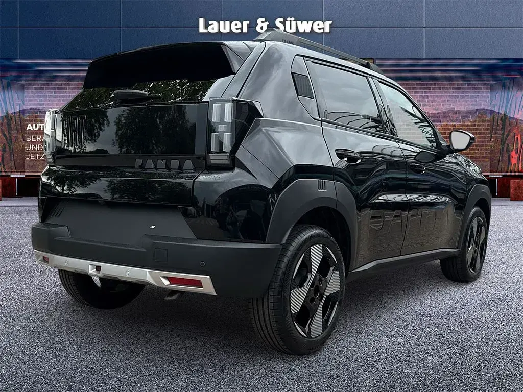 Neu Fiat Grande Panda La Prima 101 PS (74 kW) 2026 Schwarz Kleinwagen