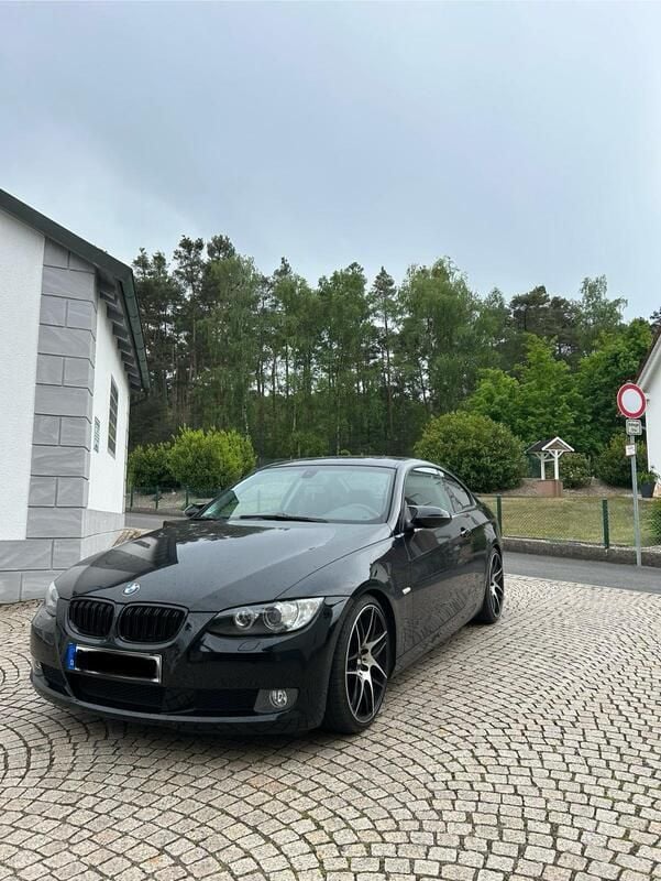 Schwarz Gebraucht 2008 BMW 320 M Performance Coupé | 12.300 € (Teuer) - Bild 1/4