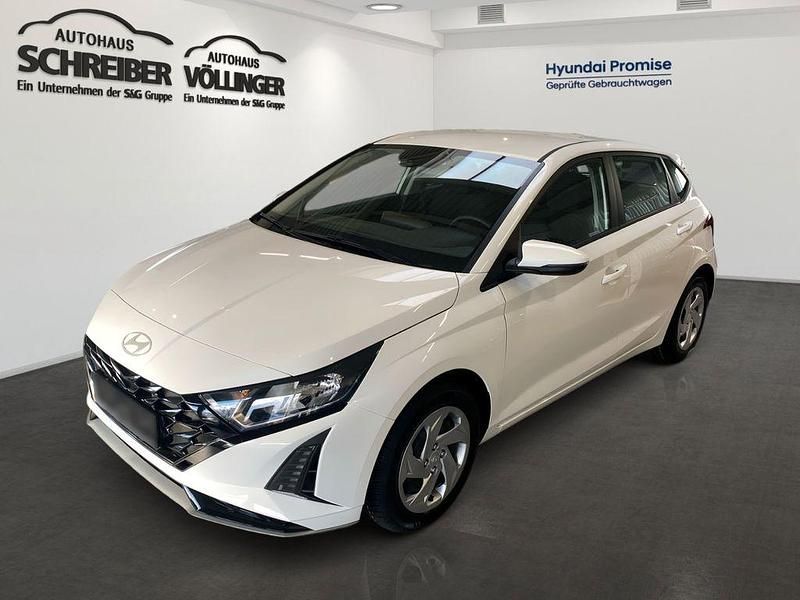 Gebraucht Hyundai i20 Select 101 PS (74 kW) 2024 Weiß Kleinwagen