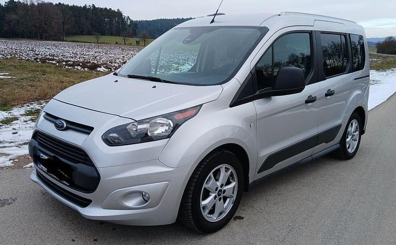 Silber Gebraucht 2017 Ford Tourneo Trend Van / Kleinbus | 13.900 € (Etwas zu teuer) - Bild 1/4