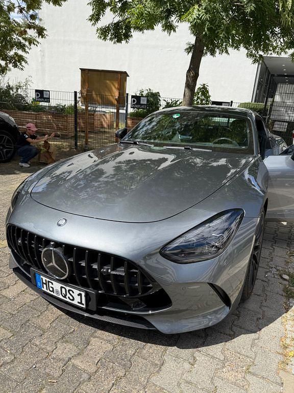Grau Gebraucht 2024 Mercedes AMG GT 63 AMG Coupé | 166.400 € - Bild 1/4