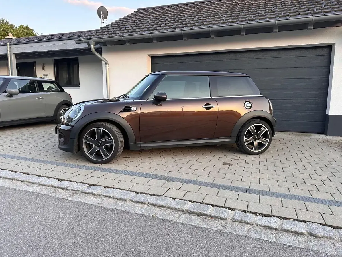 Gebraucht Mini Cooper D 111 PS (81 kW) 2010 Braun Kleinwagen