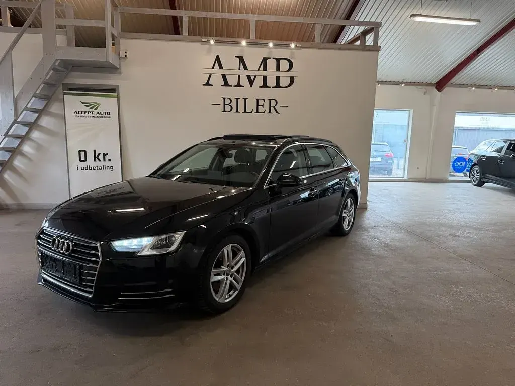 Gebraucht Audi A4 Sport 150 PS (110 kW) 2017 Schwarz Limousine