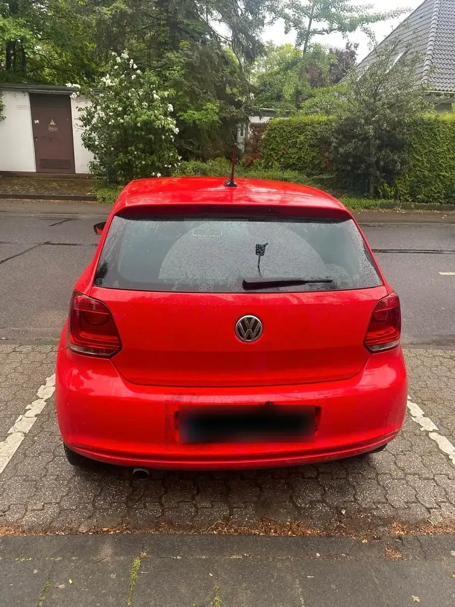 Gebraucht VW Polo 90 PS (66 kW) 2011 Rot Kleinwagen
