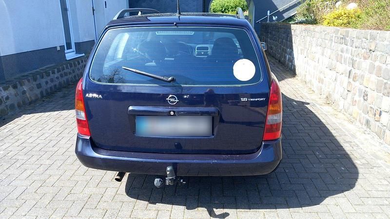 Gebraucht Opel Astra 103 PS (75 kW) 2003 Blau Kombi