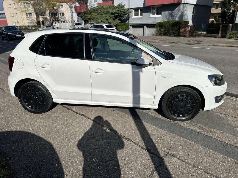 Gebraucht VW Polo 90 PS (66 kW) 2013 Candyweiß Kleinwagen
