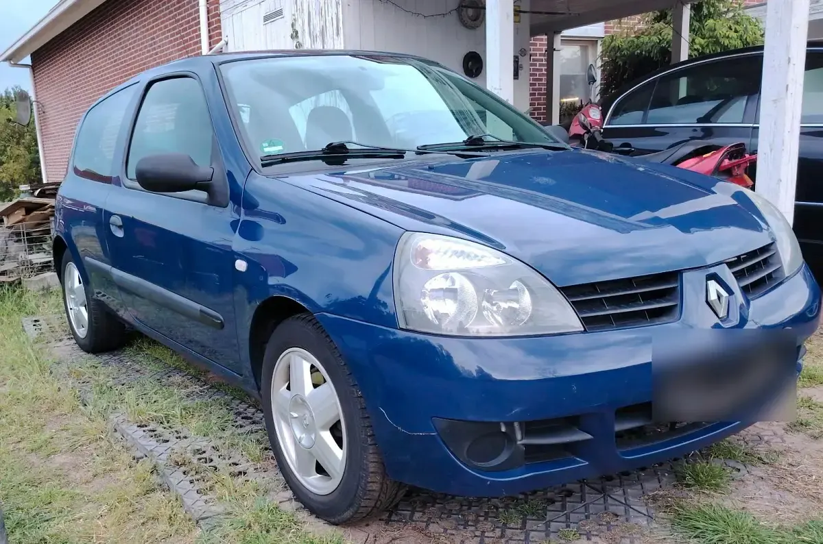 Używany Renault Clio II Campus 60 KM (44 kW) 2007 Niebieski Hatchback