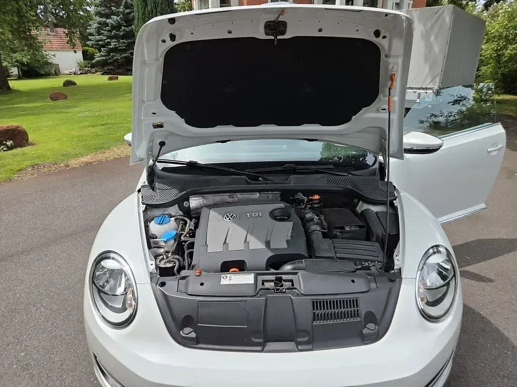 Gebraucht VW Beetle 105 PS (77 kW) 2013 Weiß Kleinwagen