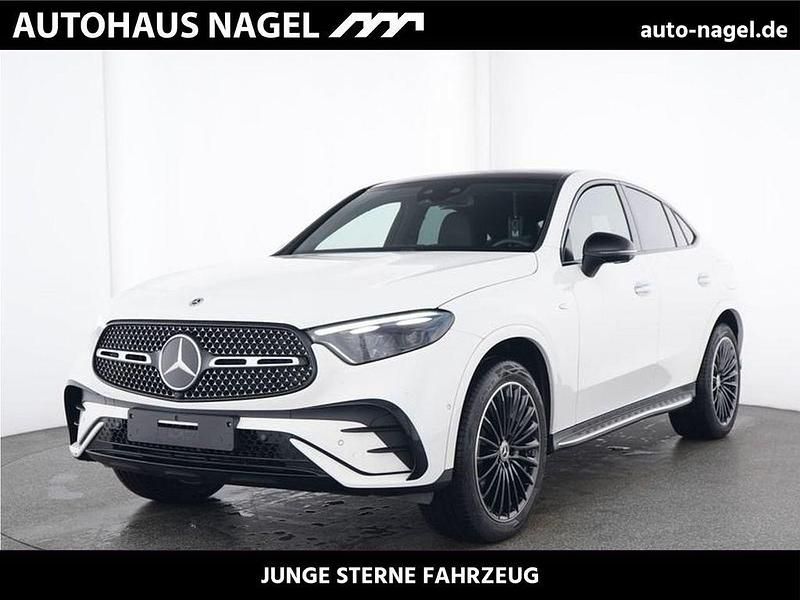 Weiß Gebraucht 2025 Mercedes GLC300e AMG Limousine | 72.979 € (Guter Preis) - Bild 1/4