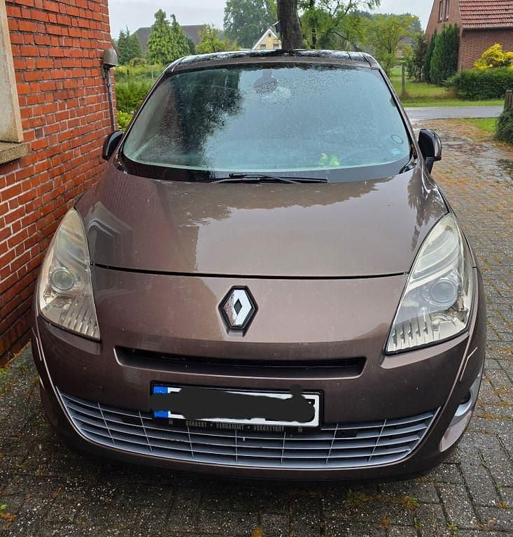 Braun Gebraucht 2010 Renault Grand Scénic III Van / Kleinbus | 5.000 € (Fairer Preis) - Bild 1/4