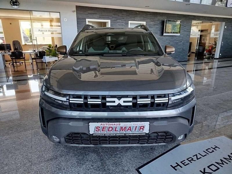 Neu Dacia Duster Extreme 131 PS (96 kW) 2025 Dolomitgrau SUV