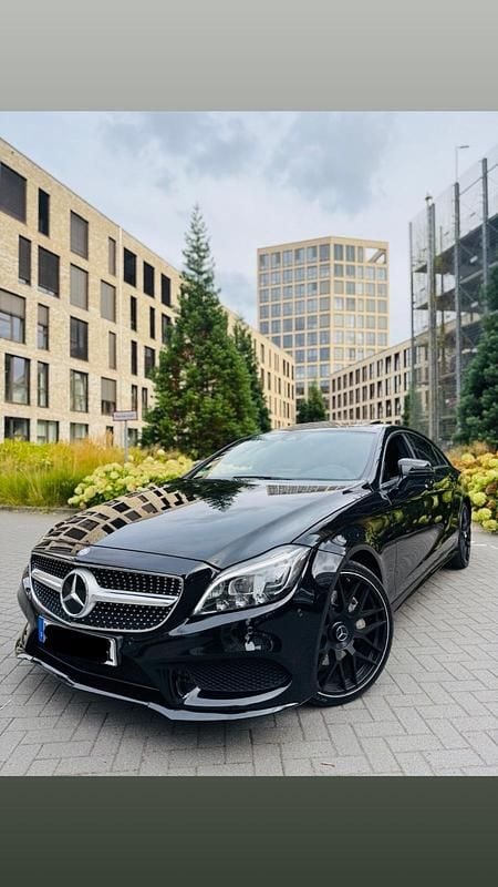Schwarz Gebraucht 2016 Mercedes CLS350 AMG line Limousine | 24.899 € (Etwas zu teuer) - Bild 1/4