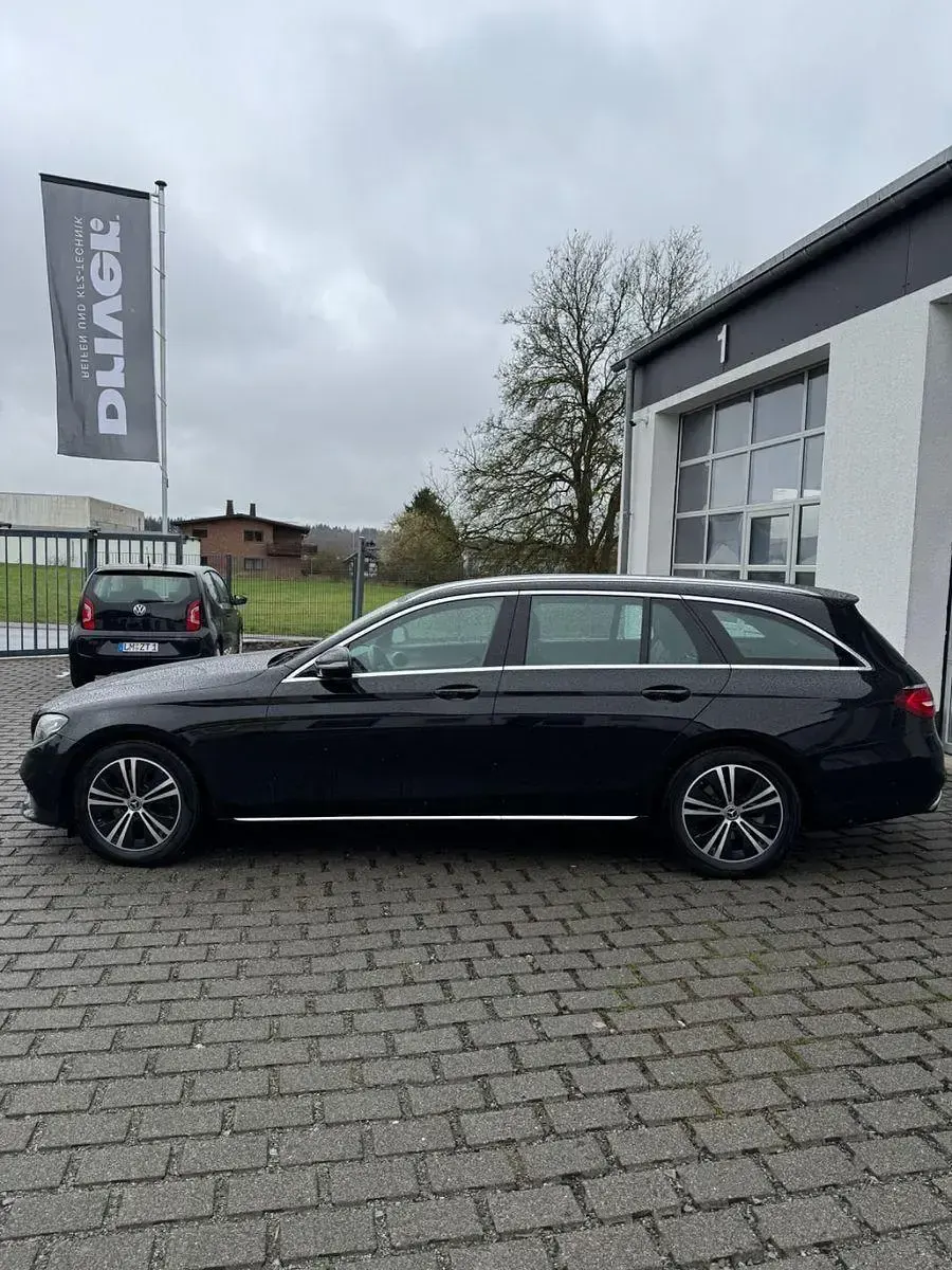 Gebraucht Mercedes E200 197 PS (144 kW) 2019 Schwarz Kombi