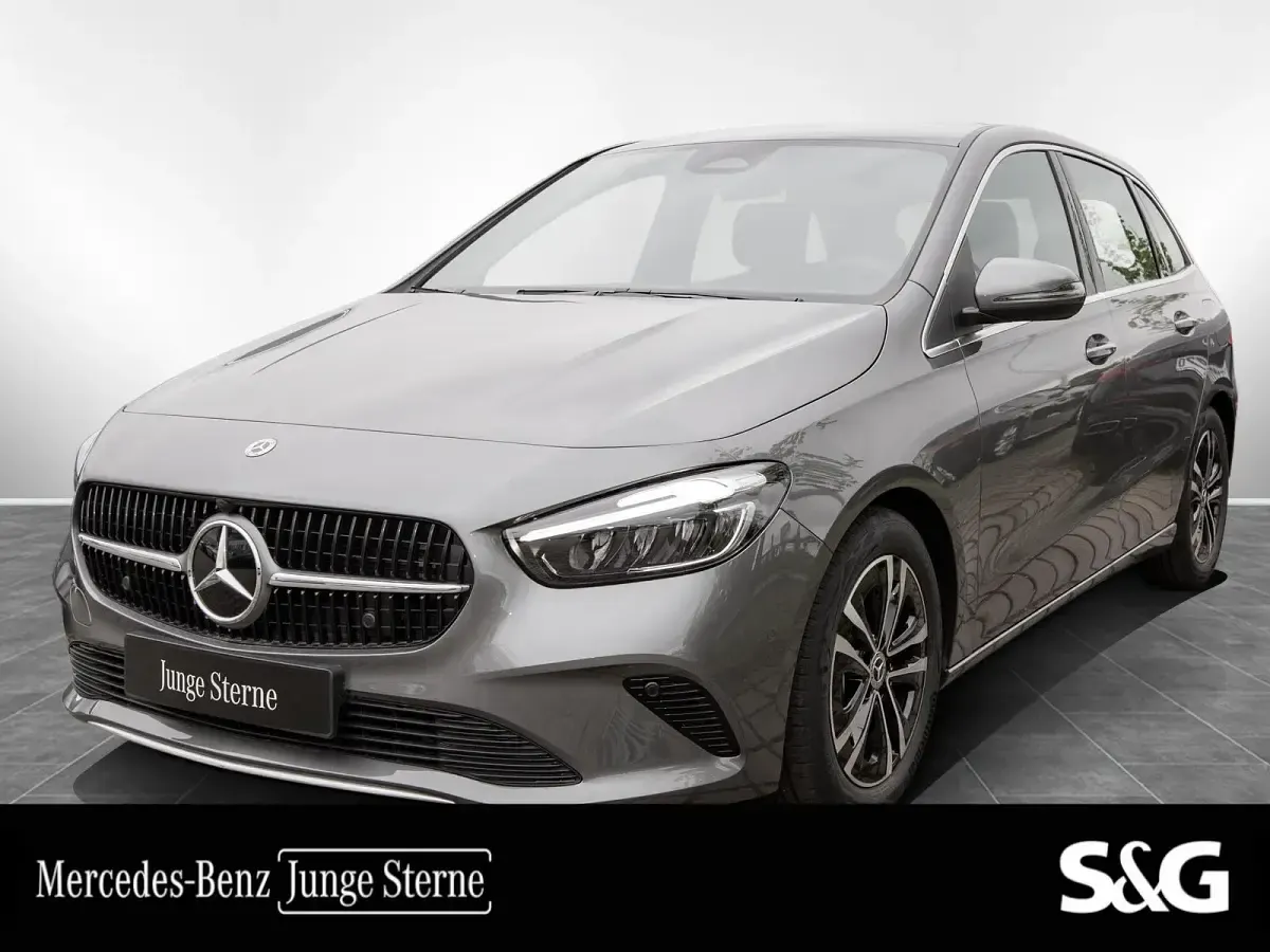 Gebraucht Mercedes B200 Progressive 163 PS (119 kW) 2025 Kleinwagen