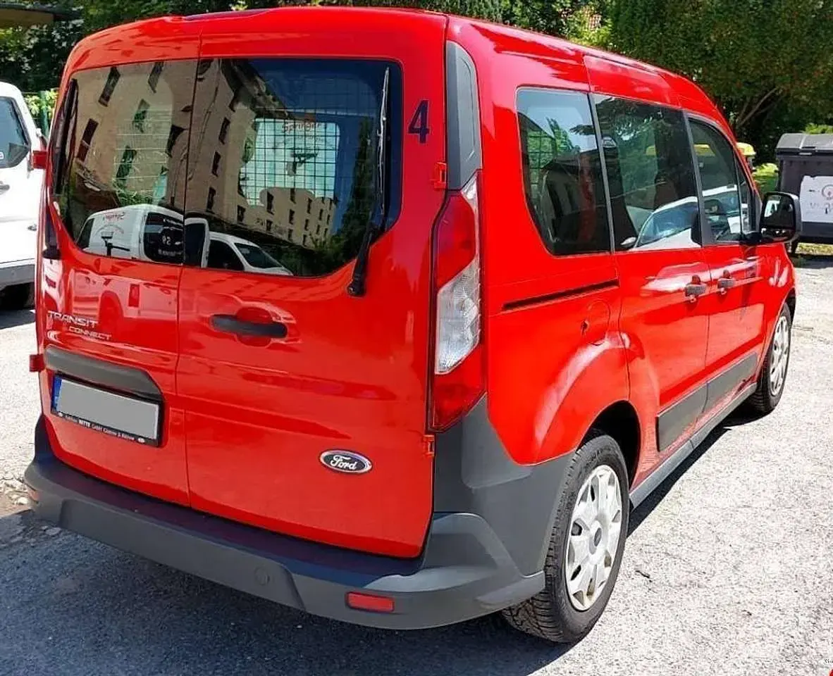 Gebraucht Ford Transit Trend 95 PS (69 kW) 2014 Rot Kombi