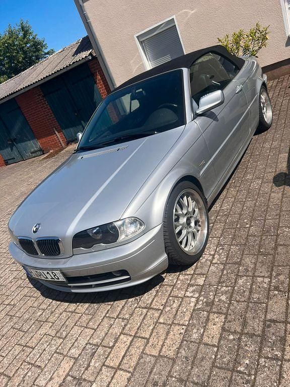 Gebraucht BMW 320 Cabriolet Performance 170 PS (125 kW) 2003 Silber Cabrio