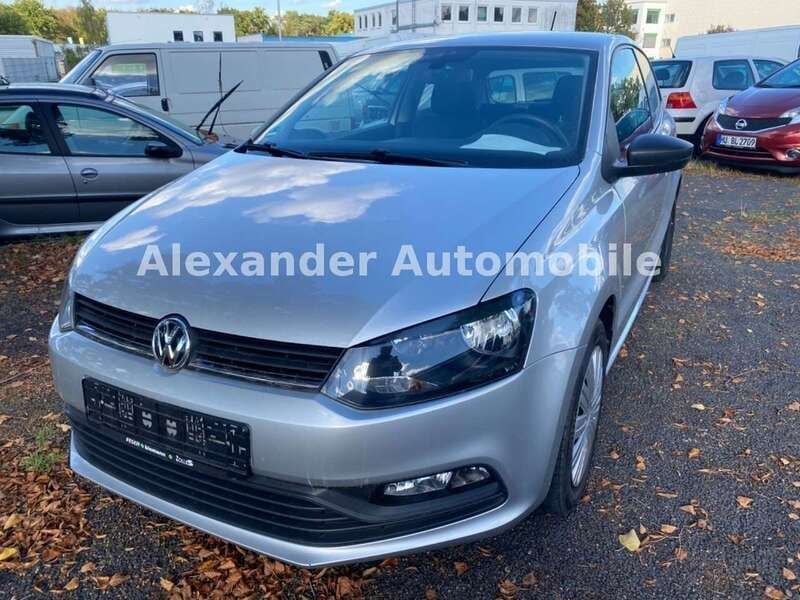 Silber Gebraucht 2015 VW Polo Trendline Kleinwagen | 6.990 € (Fairer Preis) - Bild 1/4