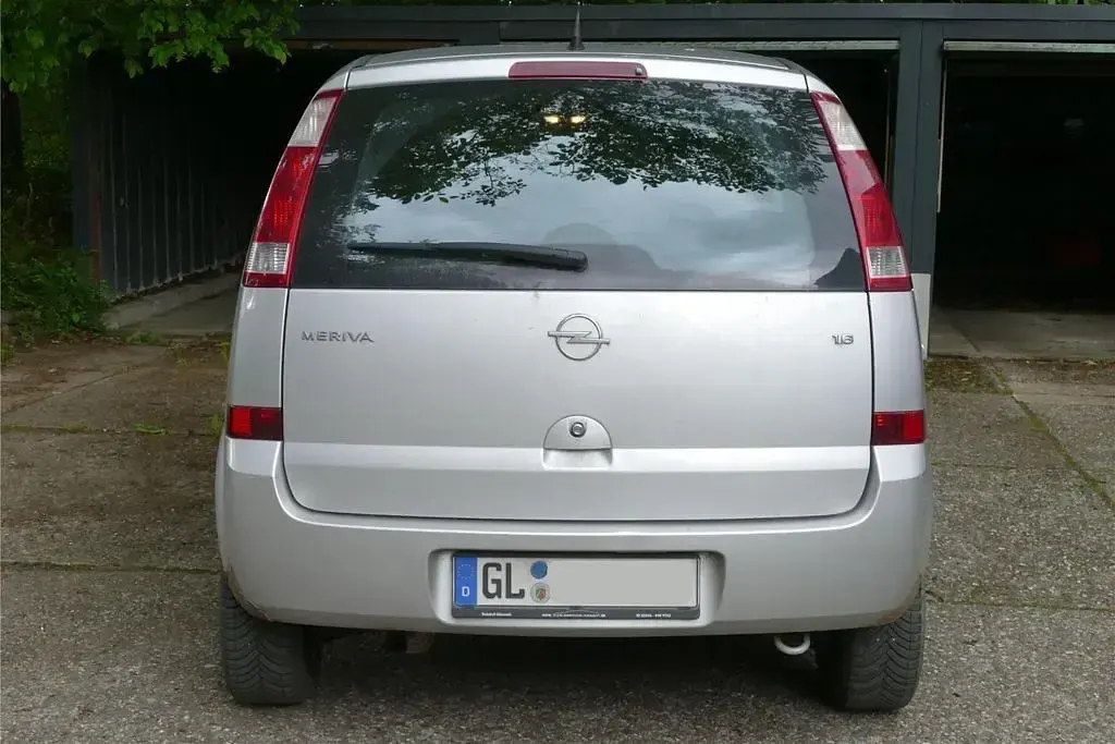 Używany Opel Meriva 101 KM (74 kW) 2003 Szary Minivan
