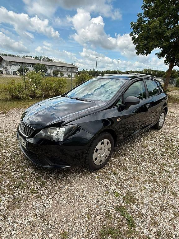 Schwarz Gebraucht 2013 Seat Ibiza Style Limousine | 2.500 € (Superpreis) - Bild 1/4