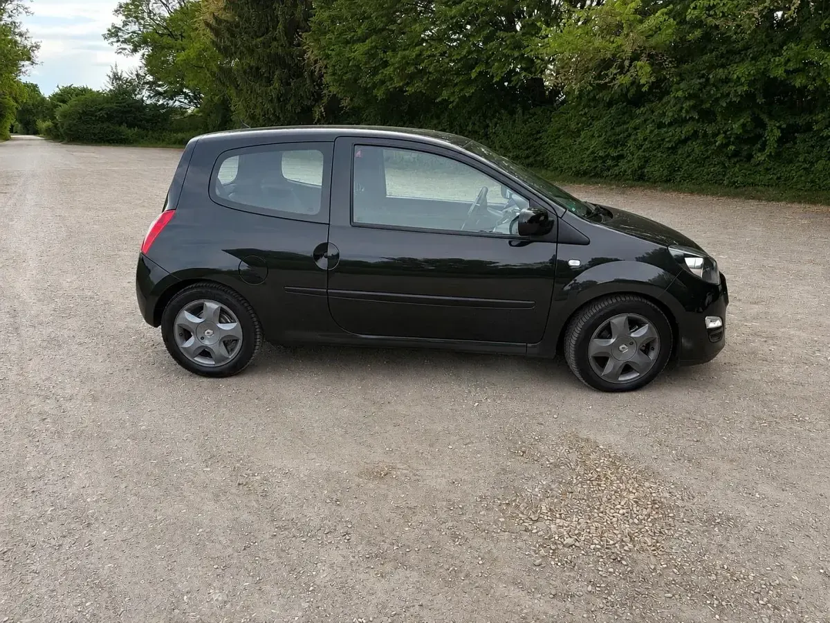 Używany Renault Twingo 75 KM (55 kW) 2013 Czarny Hatchback